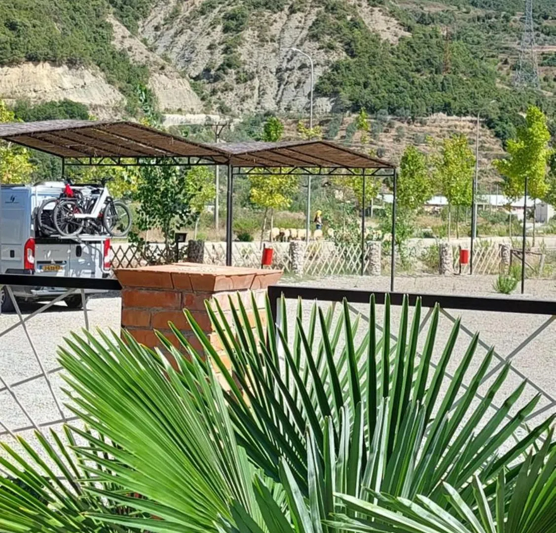 Camping Myzyri Zhaban